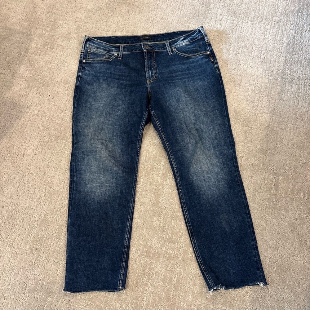 Silver Jeans Co • boyfriend style jeans